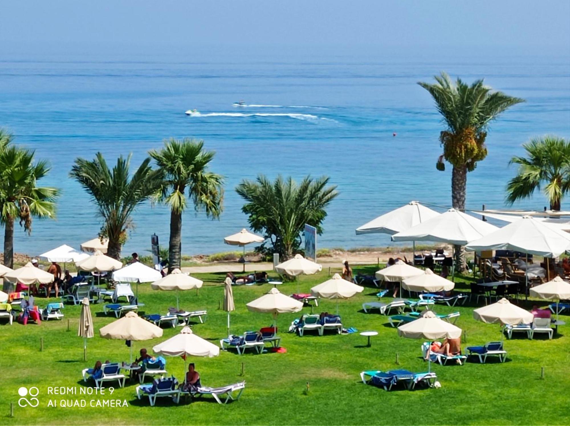 Polyxenia Isaak Luxury Villas And Apartments Протарас Екстериор снимка