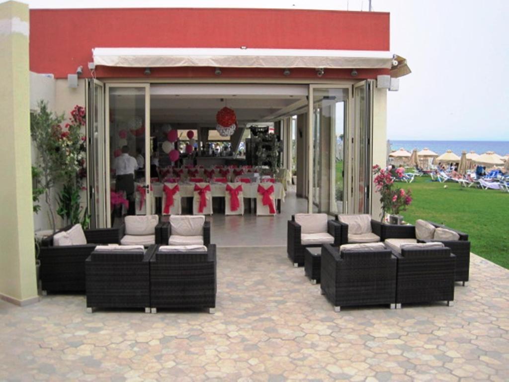 Polyxenia Isaak Luxury Villas And Apartments Протарас Екстериор снимка