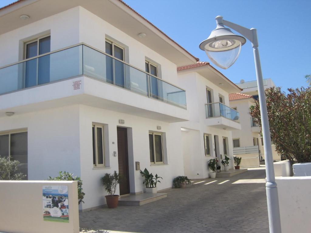 Polyxenia Isaak Luxury Villas And Apartments Протарас Стая снимка